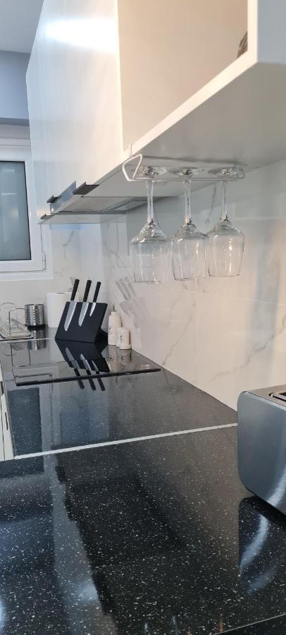 Cozy Apartment With Garden Near Town Center, Fully Renovated. Athene Buitenkant foto